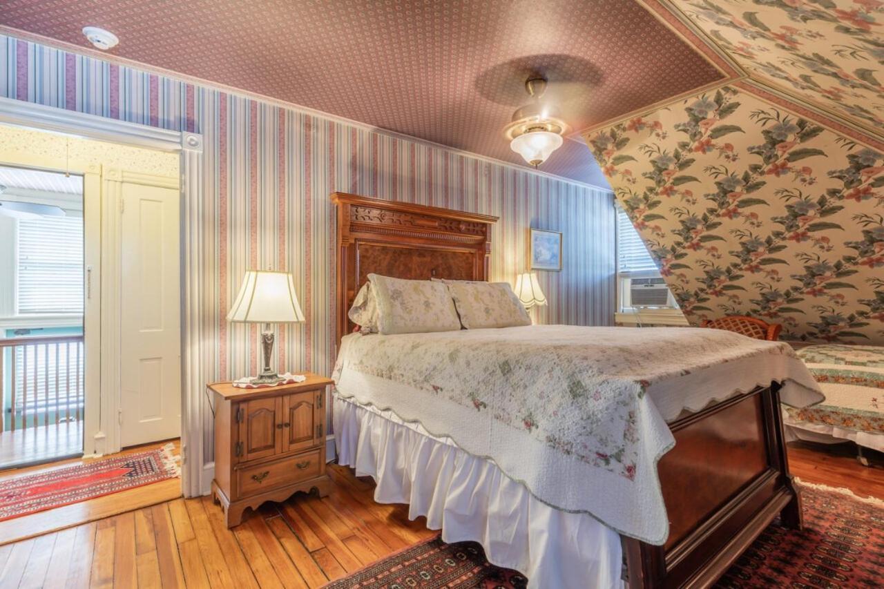 Captain Mey'S Inn Кейп Мей Екстериор снимка